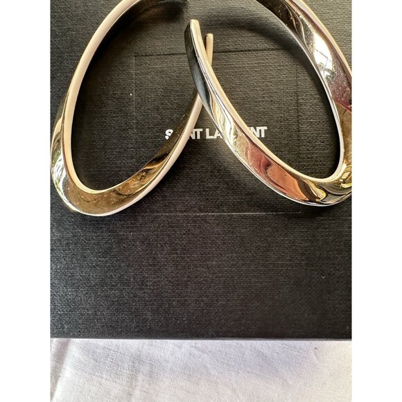 Saint Laurent Twist Hoop Earrings in Dore & Creme Gold - Picture 4 of 6